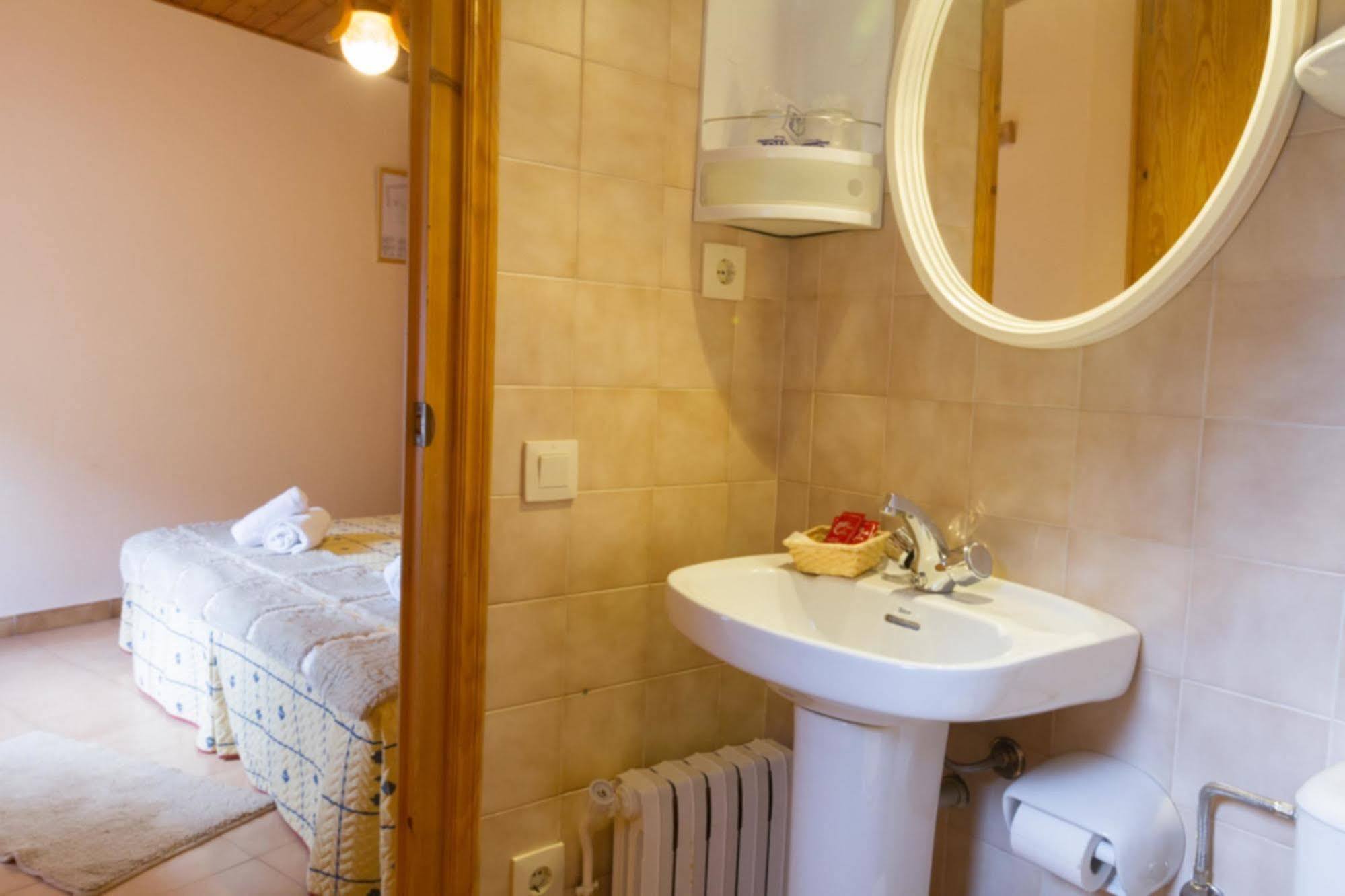 Hostal Aiguamog ซาลาร์ดู ภายนอก รูปภาพ