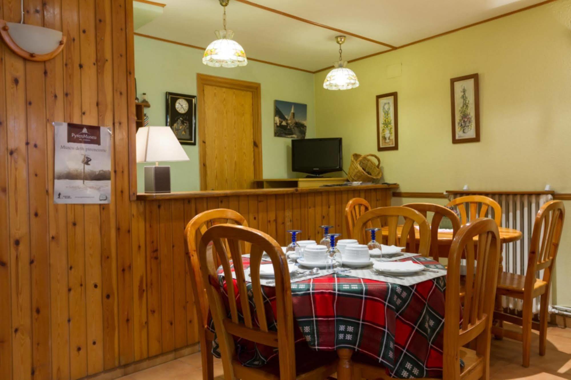 Hostal Aiguamog ซาลาร์ดู ภายนอก รูปภาพ