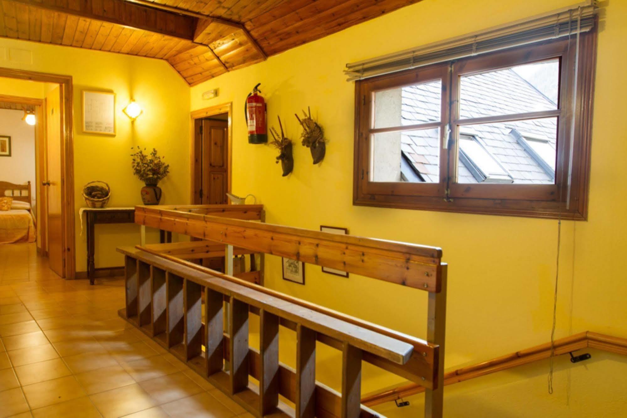 Hostal Aiguamog ซาลาร์ดู ภายนอก รูปภาพ